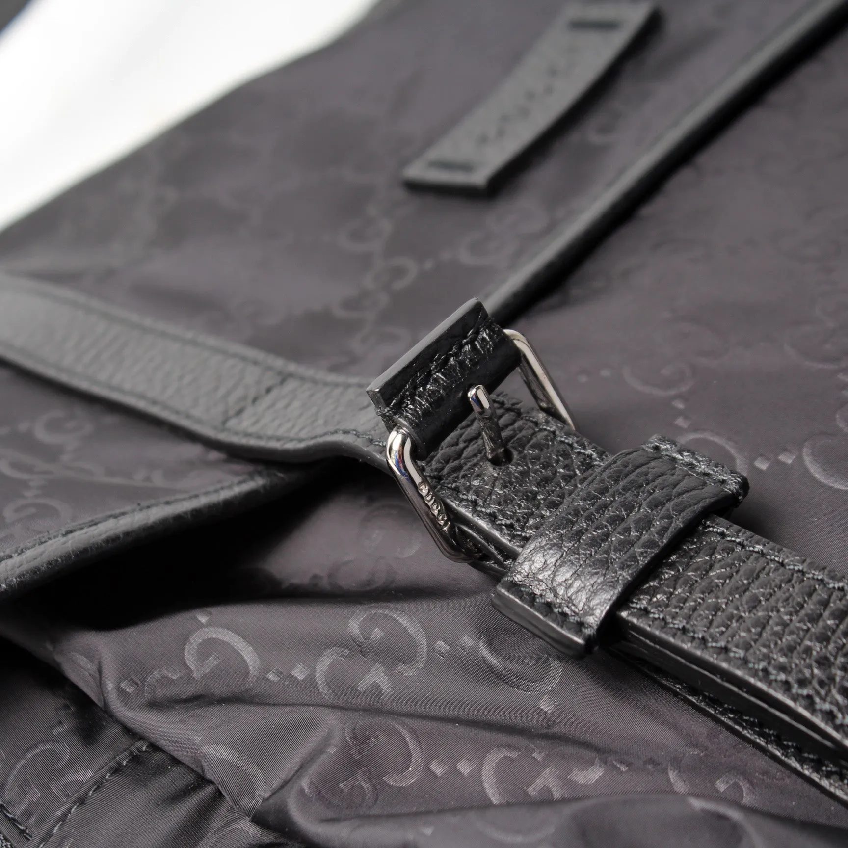 510334 GG Nylon Messenger