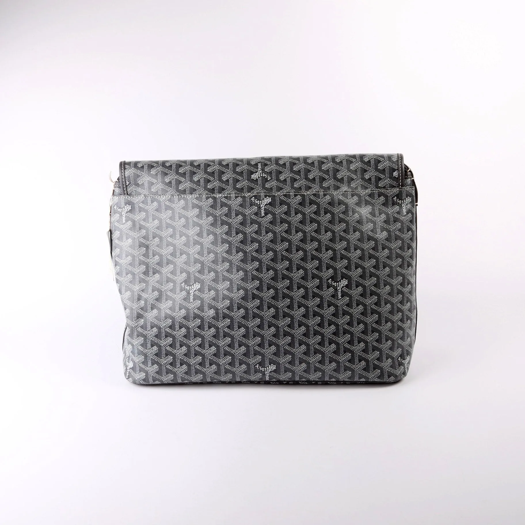 Capetien Messenger Goyardine Grey