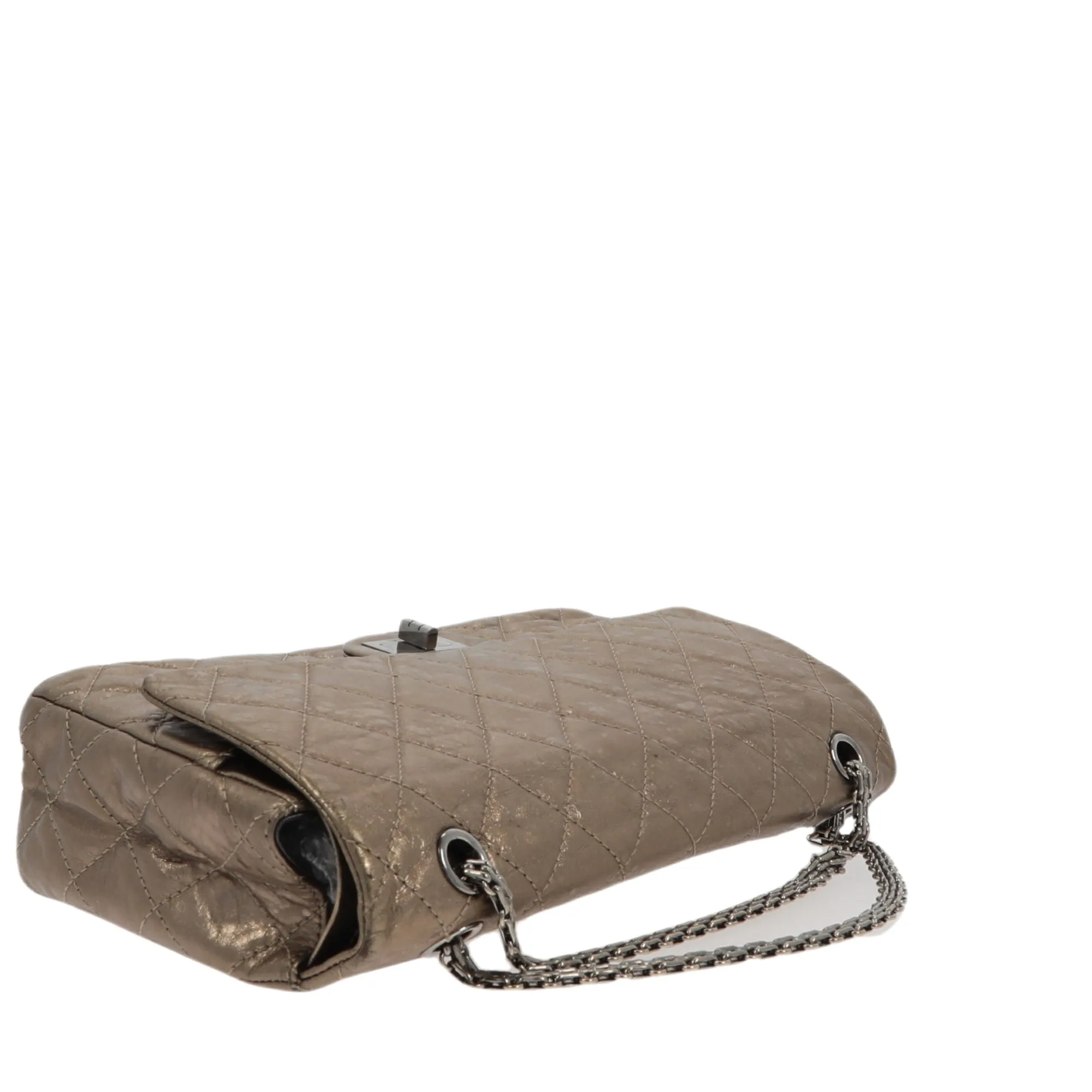 CHANEL 2.55 Shoulder Bag in Metallic Leather