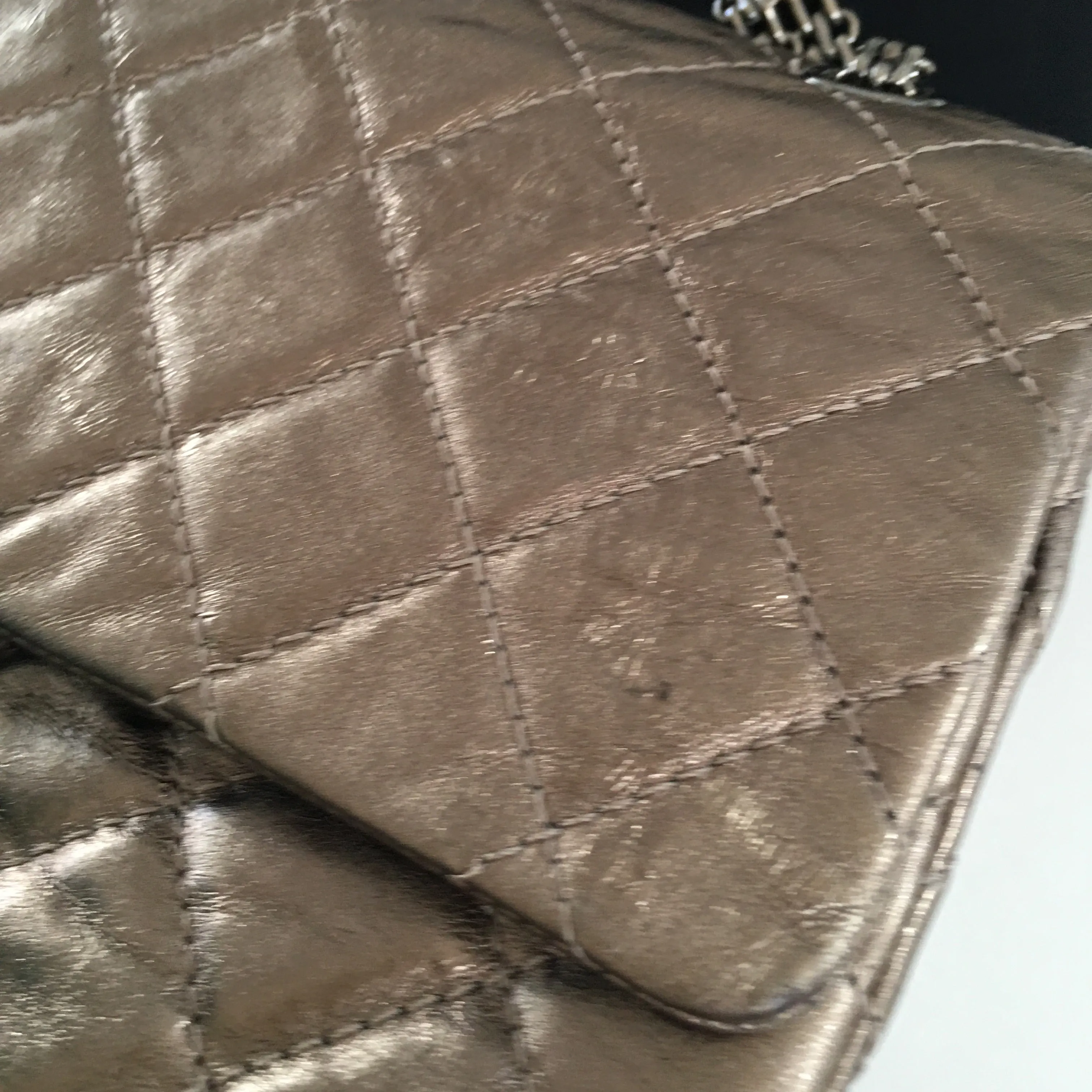 CHANEL 2.55 Shoulder Bag in Metallic Leather