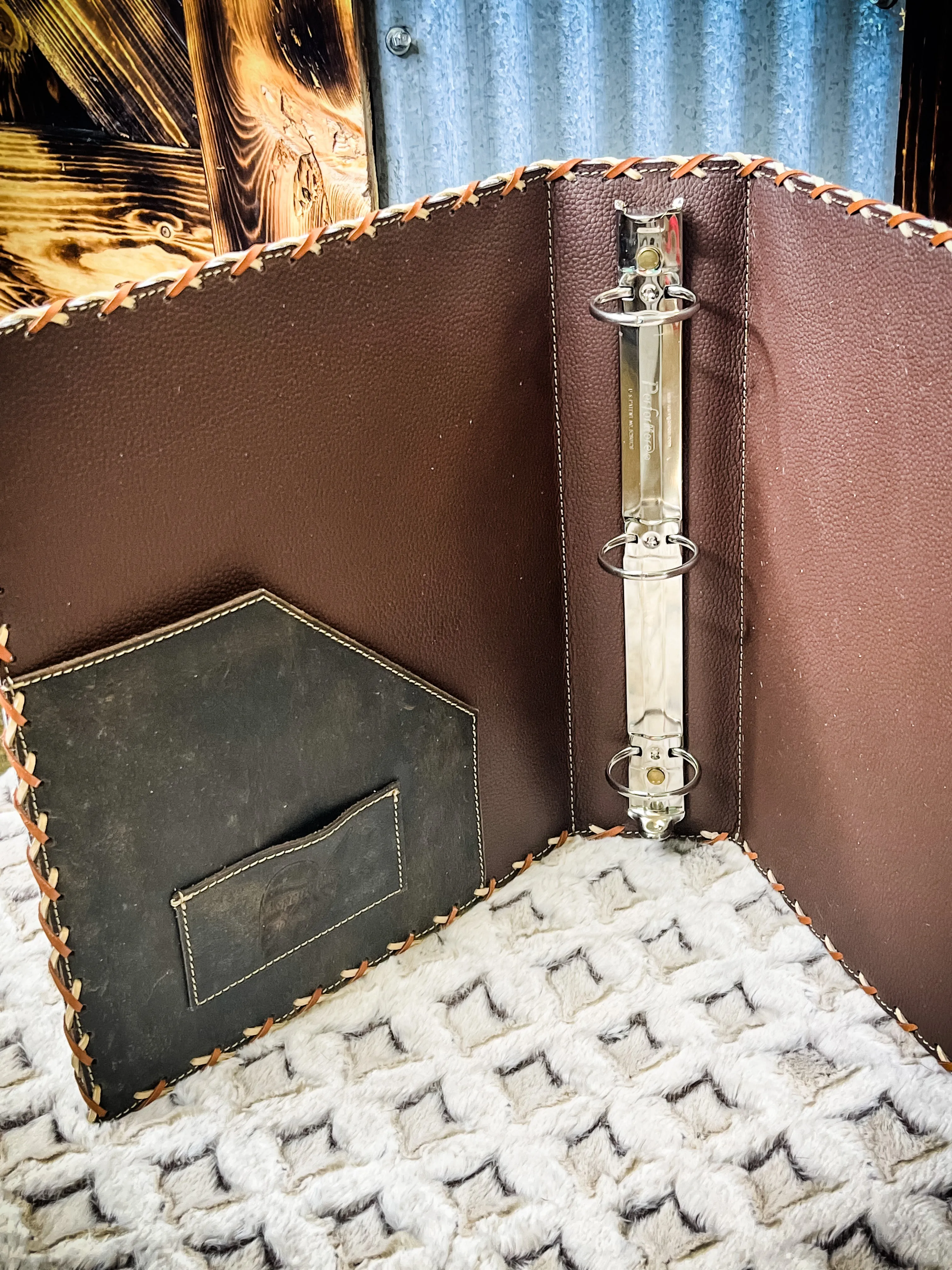 Portfolio/Binder Cowhide 1099