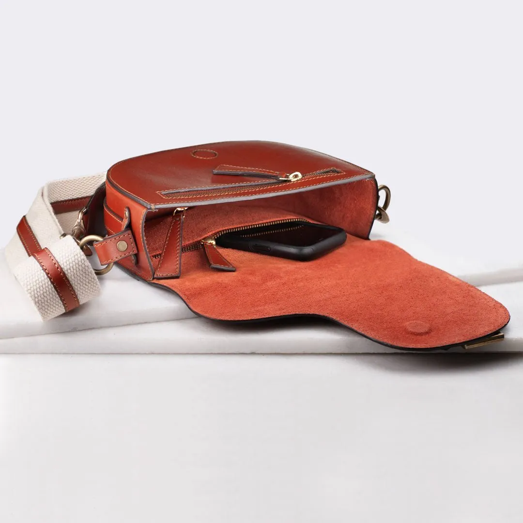 Signature Saddle Bag Brown Italian Leather & Brass Crossbody Bag