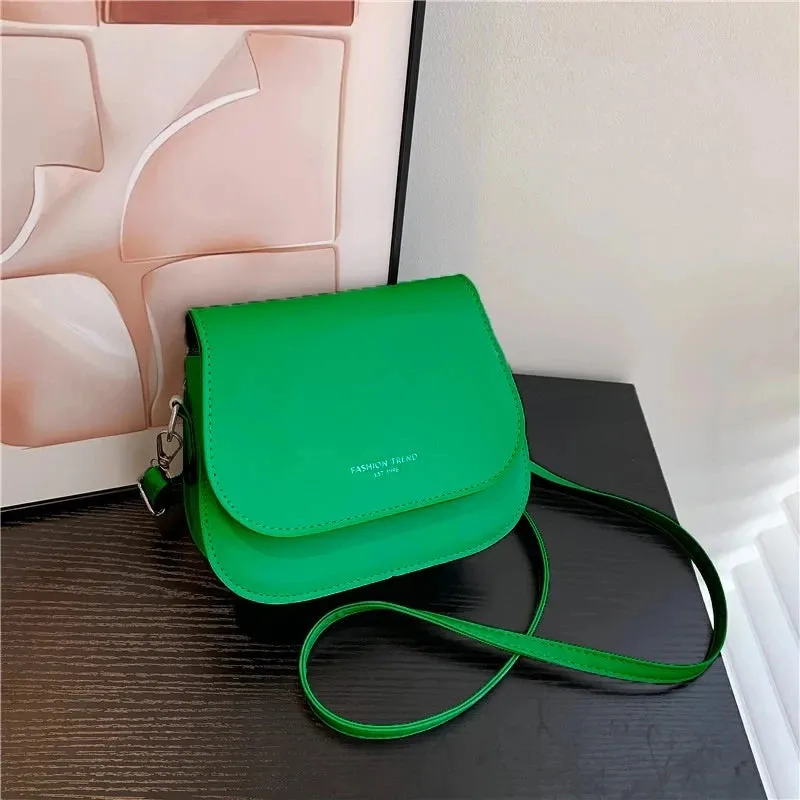 Yogodlns Vintage Saddle Crossbody Bag - Timeless Elegance in Every Stitch