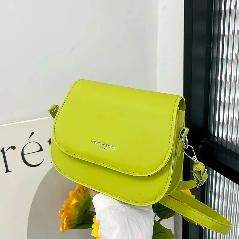 Yogodlns Vintage Saddle Crossbody Bag - Timeless Elegance in Every Stitch